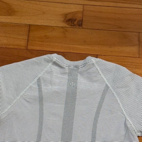 Women Lululemon Swiftly Tech Short Sleeve 2.0 Tempo Stripe White / Black Size 4 - Picture 7 of 7